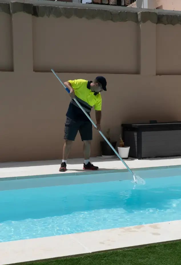 Professional cleaning pool